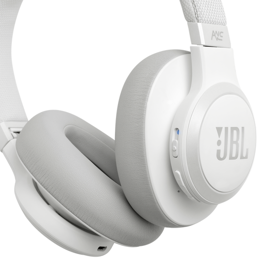 JBL Live 650BTNC - White - Wireless Over-Ear Noise-Cancelling Headphones - Detailshot 4